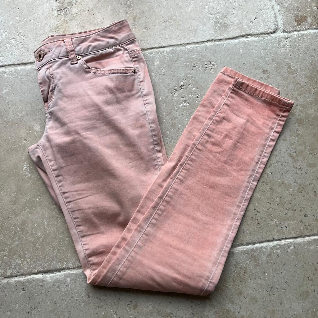 Toxik3-jeans voor dames, Ophalen, Gedragen