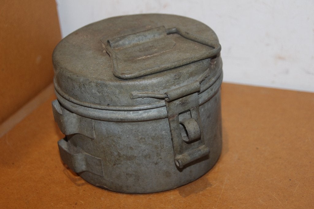 WW1-WW2 pot à graisse Hypomobile Allemand, Collections, Envoi, Armée de terre, Vêtements ou Chaussures