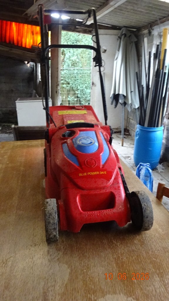 Tondeuse électrique, Démarrage électrique, Tondeuse rotative, WOLF, 30 à 39 cm