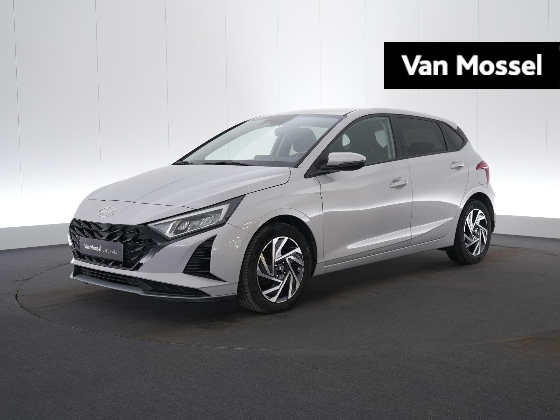 Hyundai i20 1.0 T-GDi 48V 7-DCT 74kW Techno, Auto's, Hyundai, Gebruikt, Zwart, 1110 kg, 5 zetels