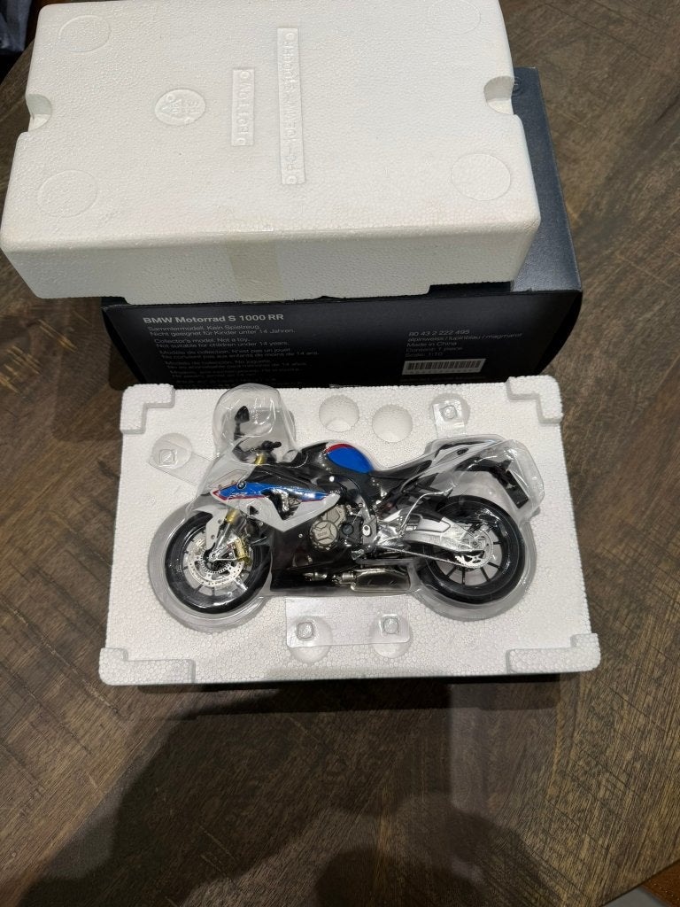 BMW S 1000 RR - 1:10 miniatuur nieuw, Hobby en Vrije tijd, Ophalen of Verzenden, Nieuw, Motor