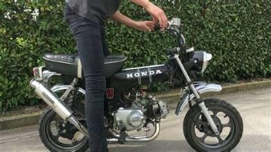 ik zoek een dax skyteam 50cc 0-1000 euro (kijk beschrijving), Ophalen, Zo goed als nieuw