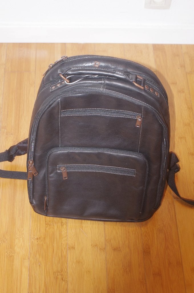 Sac à dos en cuire, Autres marques, 25 à 40 cm, Comme neuf, 30 à 45 cm