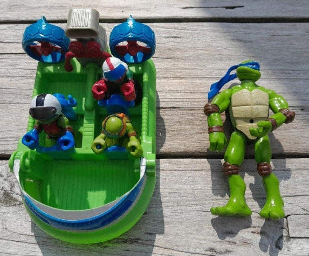 Speelgoed Turtles, Ophalen