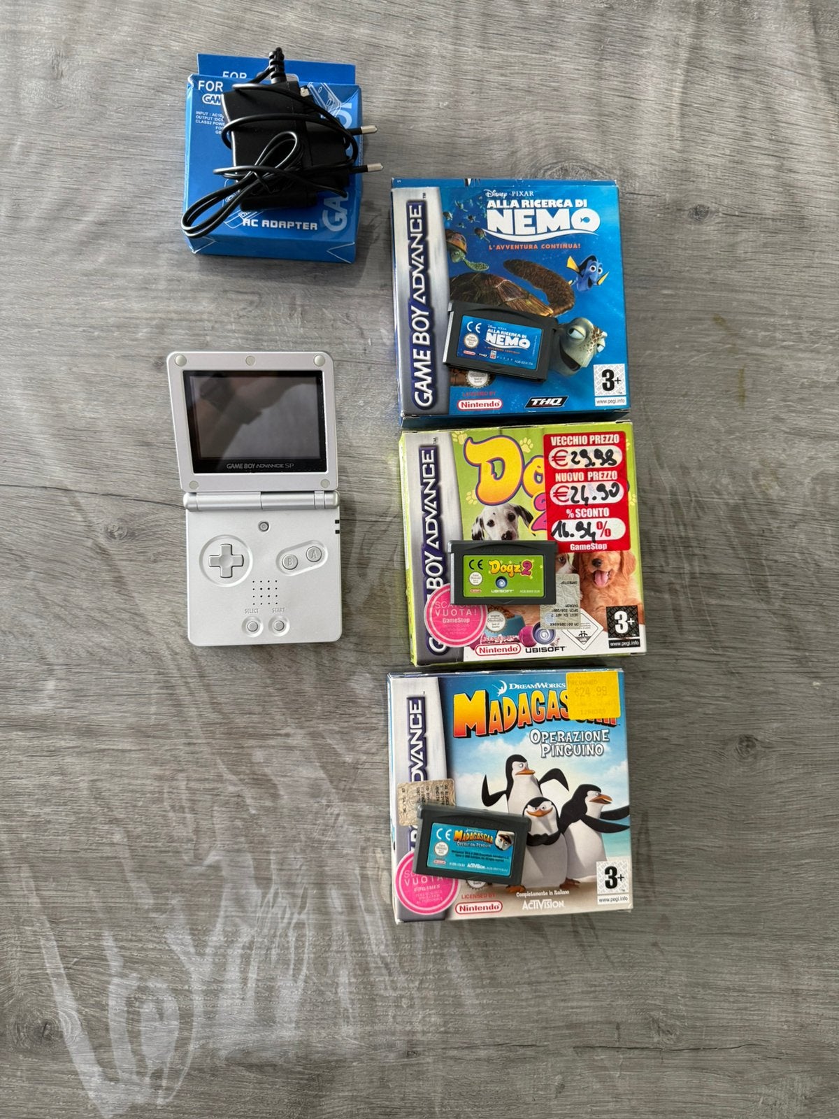 Gameboy advance sp met 3 spellen, Ophalen of Verzenden, Zo goed als nieuw