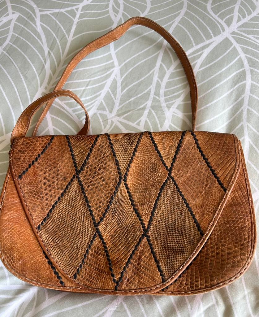 Sacs en cuir vintage — Uniques et pleins de caractère, Enlèvement, Utilisé, Sac d'épaule