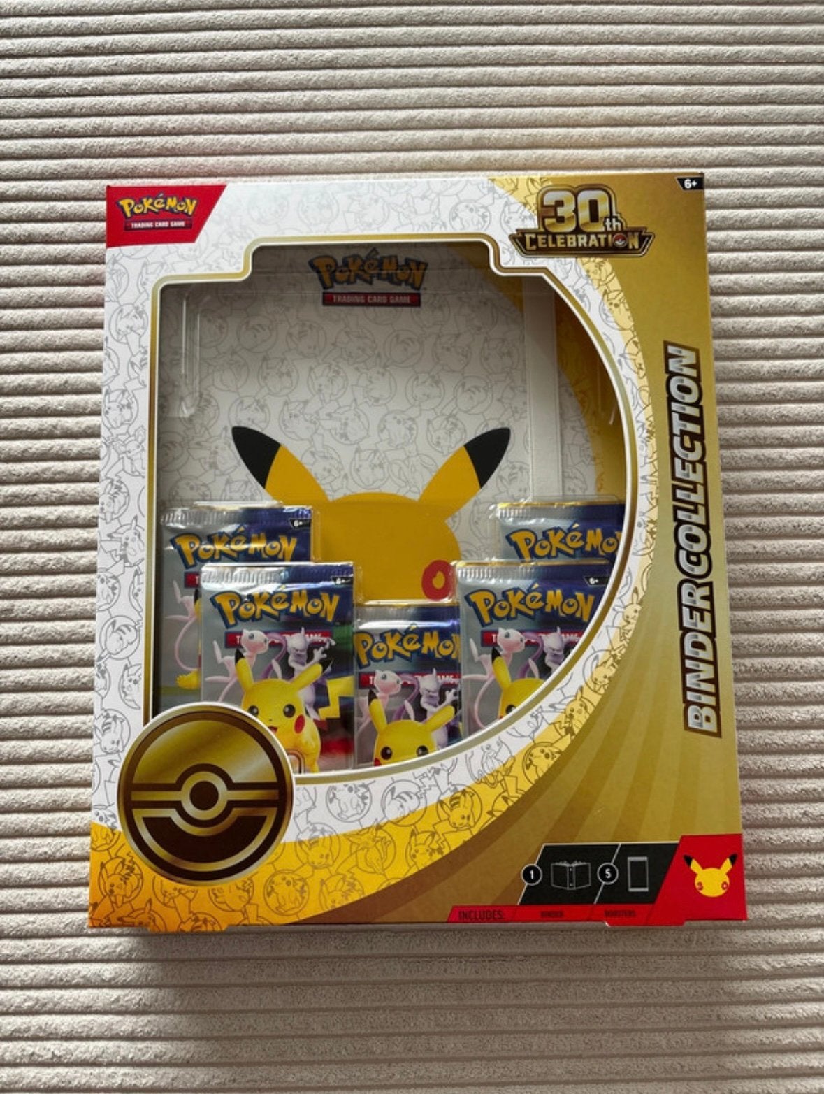 30th celebration binder collection, Ophalen of Verzenden, Nieuw, Boosterbox, Foil