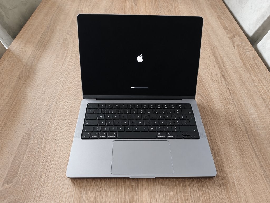 MacBook Pro 14" (2021) – M1 Pro – 32 GB RAM - 512 GB SSD, Computers en Software, Ophalen, Overige groottes, 512 GB, Zo goed als nieuw