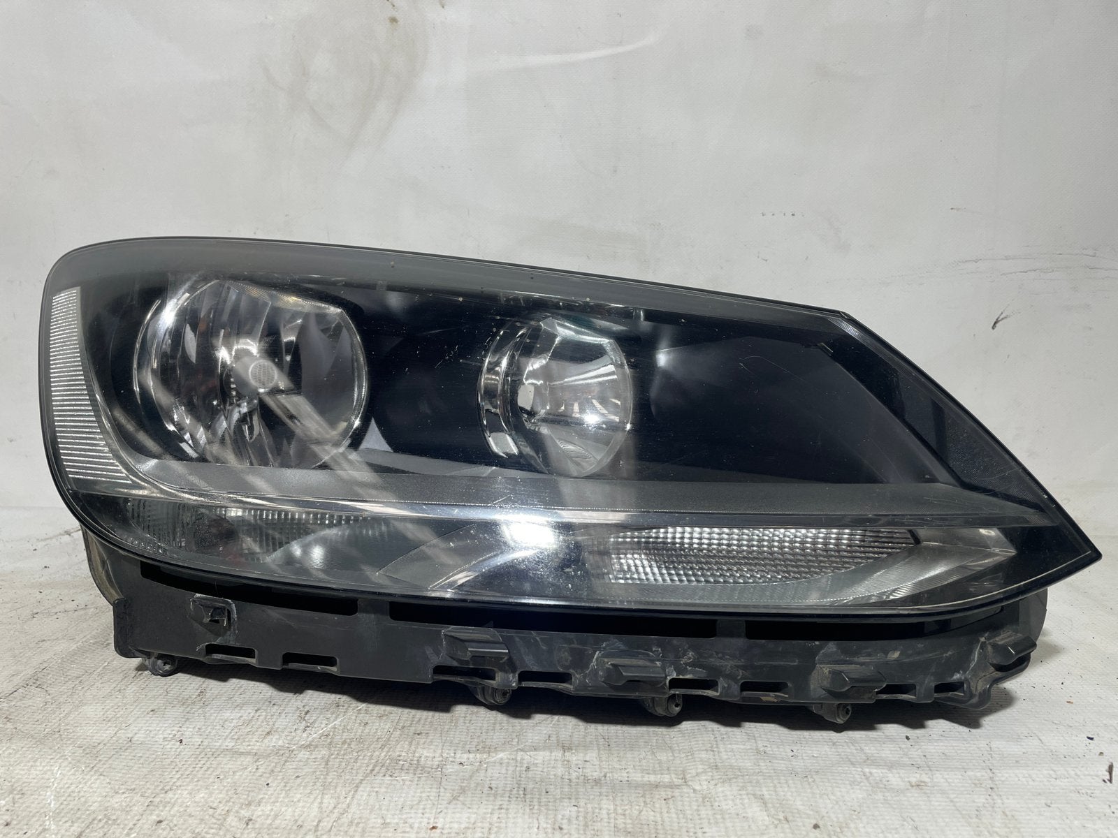 Phare droite VW SHARAN   7N1941006C, Enlèvement, Utilisé, BMW
