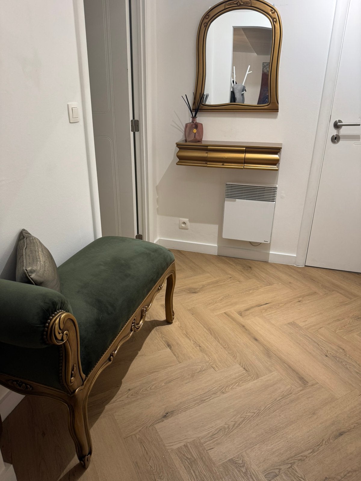 Méridienne, miroir et étagère – Comme neuf, Ophalen of Verzenden, Zo goed als nieuw, Goud