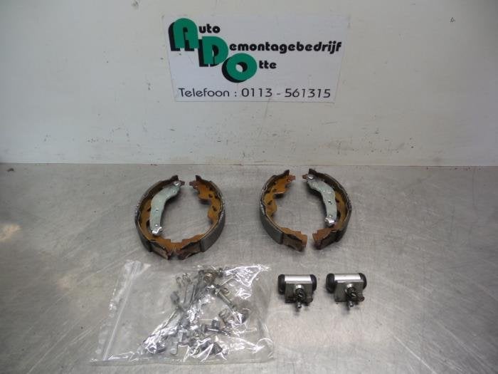 Garniture de frein arrière d'un Toyota Aygo (Aygo 05-), -, 3 mois de garantie, Utilisé, -