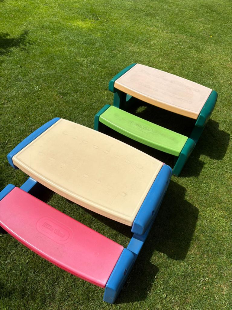 Set van 2 picknicktafels Little Tikes, Tuin en Terras, Picknicktafels, Gebruikt, Rechthoekig, Overige materialen, Kinderpicknicktafel