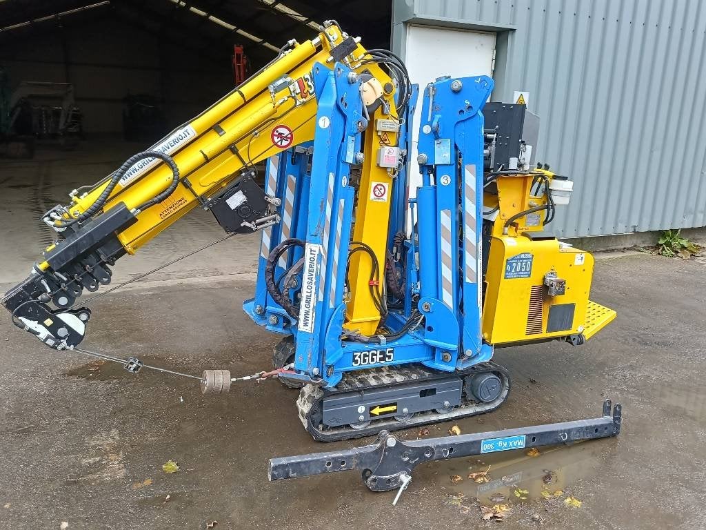 Kegiom 350 4E hybride minicrane maeda jekko 2,400, Articles professionnels, Grue
