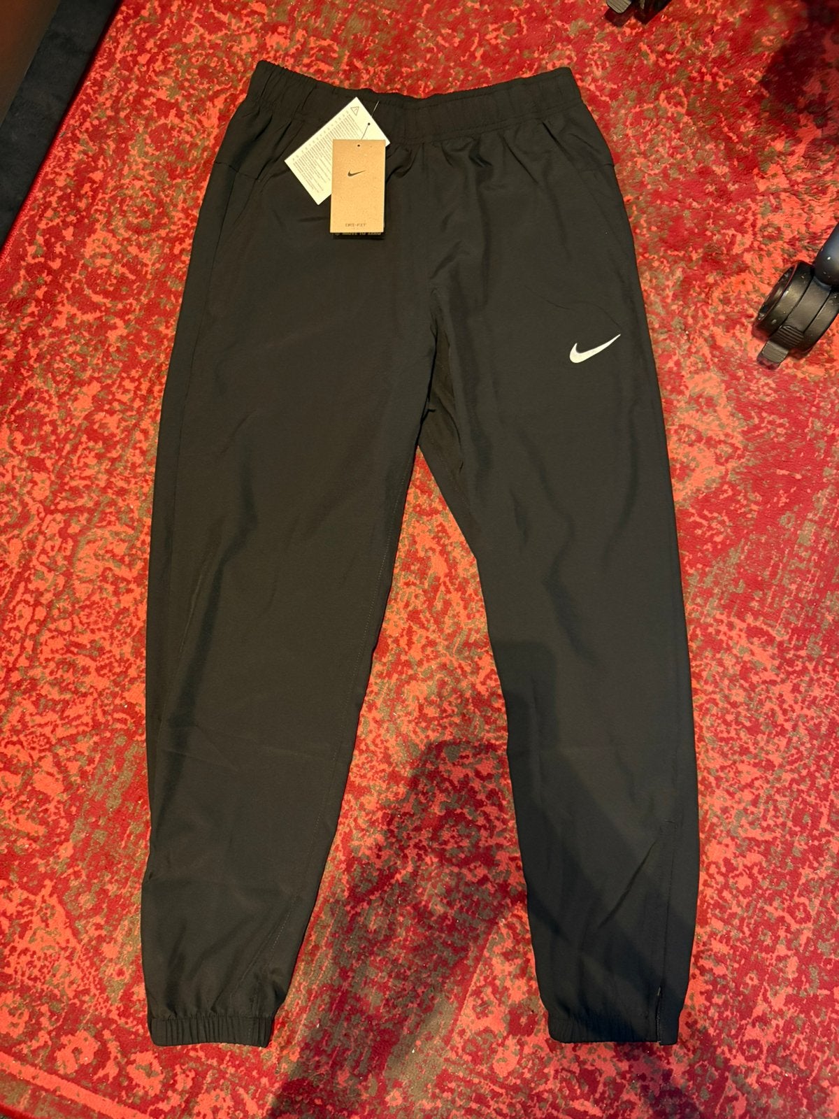 Pantalon de jogging nike dry fit neuf taille S, Enlèvement ou Envoi, Neuf, Taille 46 (S) ou plus petite, Noir