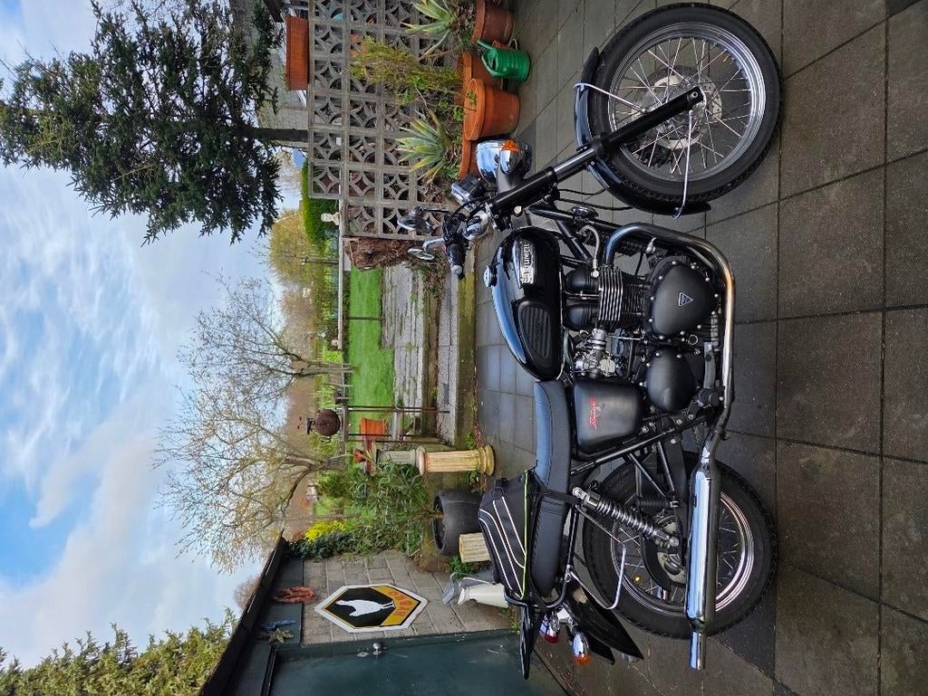 Triumph t100 bonneville black 2007, Particulier
