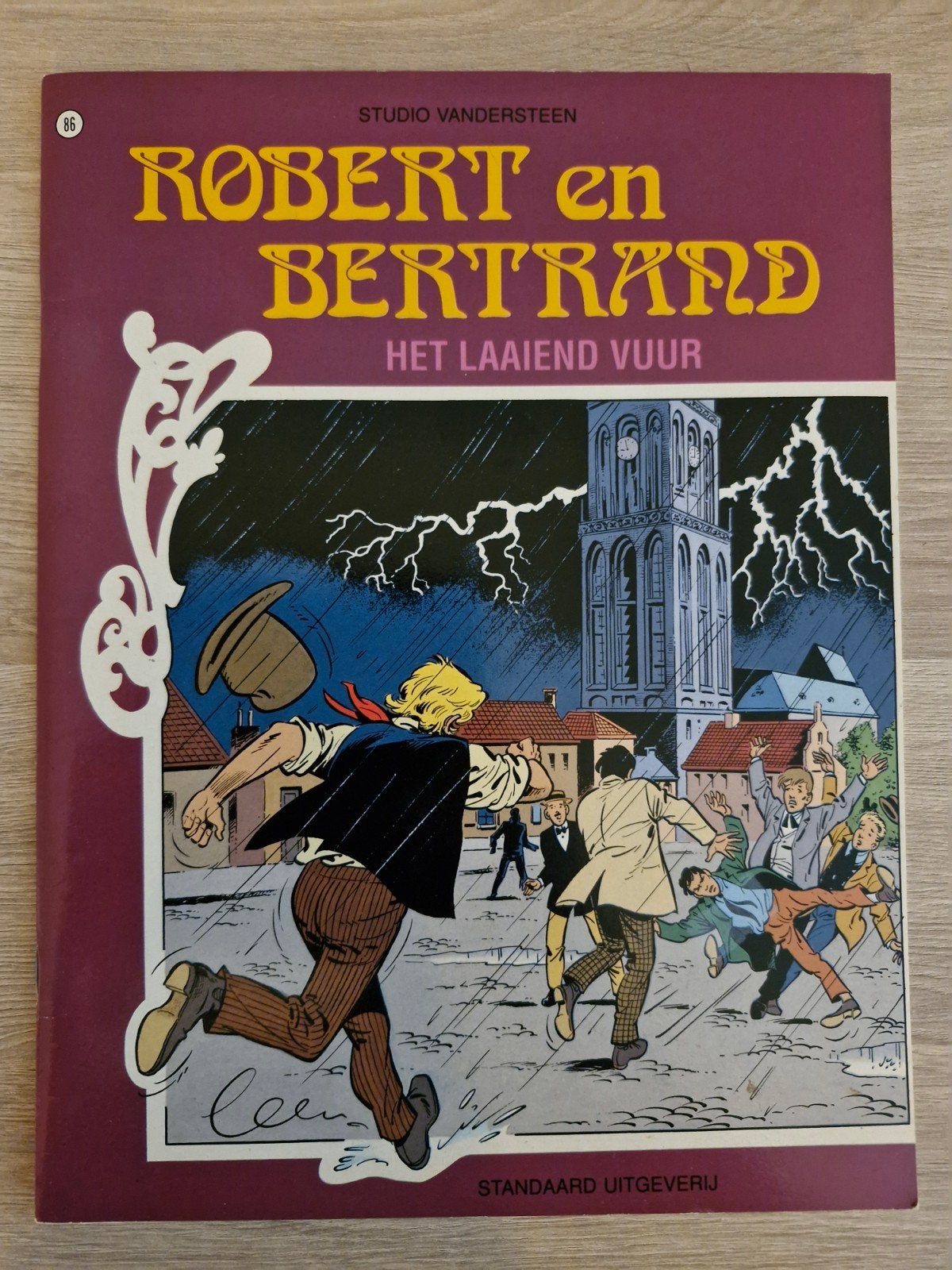 Robert en Bertrand , Het laatste vuur , nr 86 ,  1990, Boeken, Stripverhalen, Willy Vandersteen, Eén stripboek, Ophalen of Verzenden