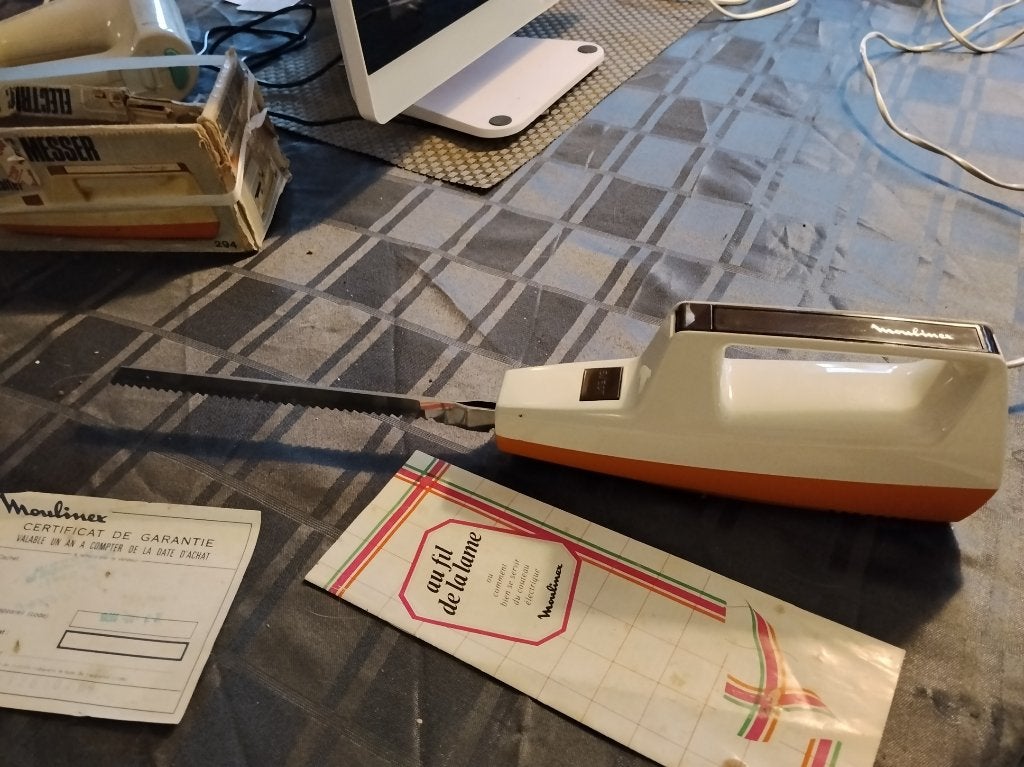 Iconisch feloranje elektrisch mes van Moulinex, Antiek en Kunst, Ophalen