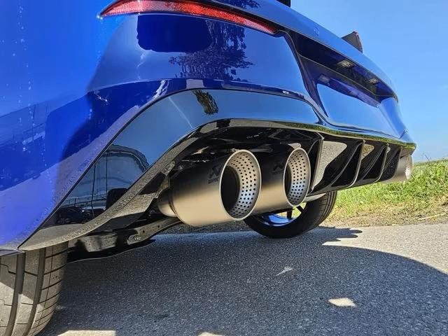 NEW GOLF R 333PK 4M MEGA VOL PERFORMAN/AKRAPOVIC/19/DCC/PARK, Auto's, Automaat, Parkeerassistent, 1995 cc, 4 cilinders