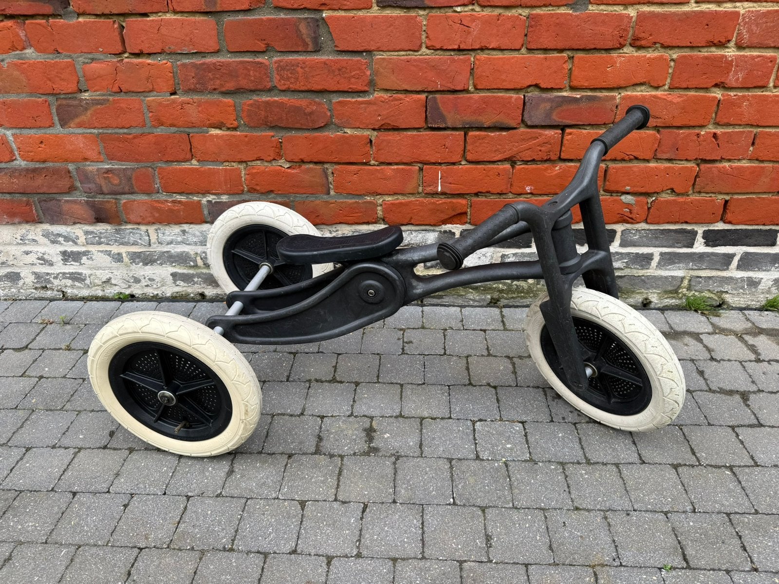 Wishbone bike zwart (loopfiets/driewieler), Kinderen en Baby's, Ophalen, Gebruikt, Loopfiets