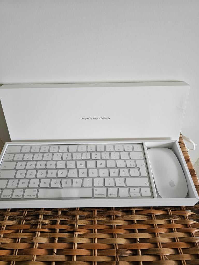 Apple toetsenbord en magic mouse, Enlèvement