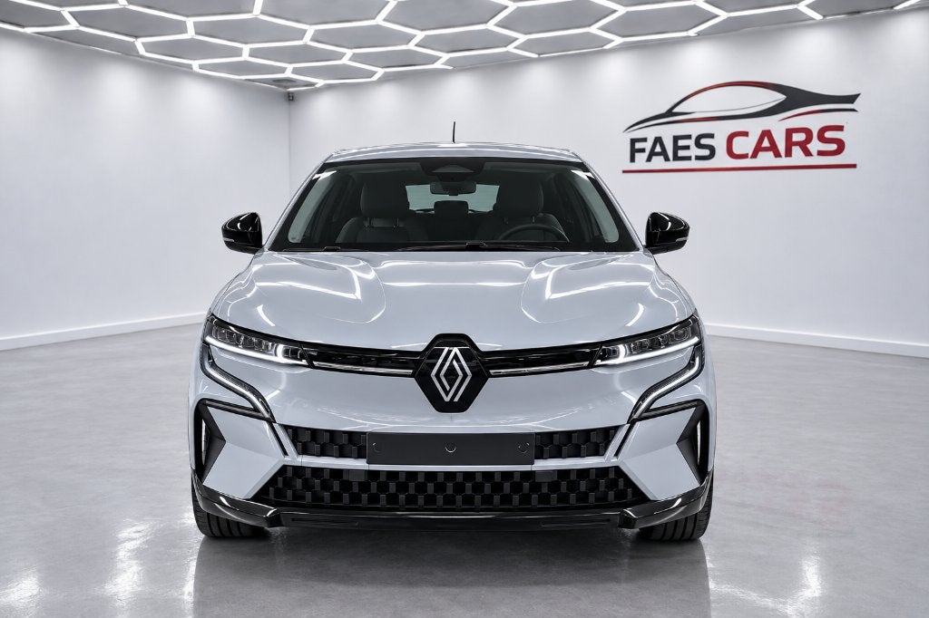 Renault Megane E-Tech long range 160 kw, Autos, https://public.car-pass.be/vhr/566cc261-5358-46dd-b6d9-c231066252f8, Argent ou Gris