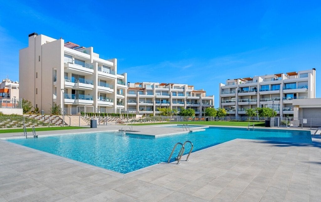 Recent appartement in Villamartin, Spanje, 116 m², 2 kamers, Villamartín, Orihuela Costa