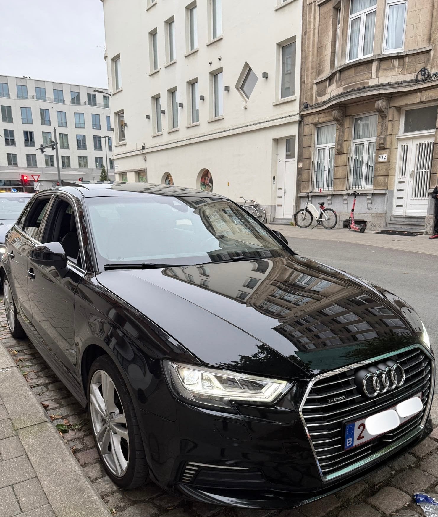 Audi A3 e-tron S-line*Full option*Pano, Auto's, Automaat, Zwart, 5 deurs, Adaptive Cruise Control