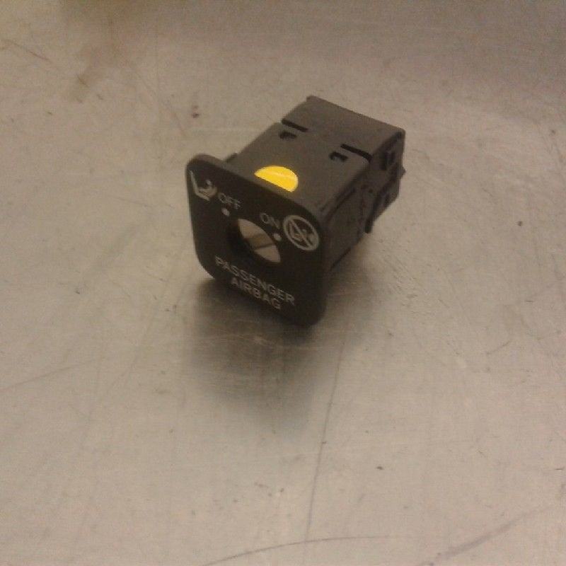 AIRBAGSLOT Toyota Auris (E15) (01-2006/09-2012), Gebruikt, Toyota