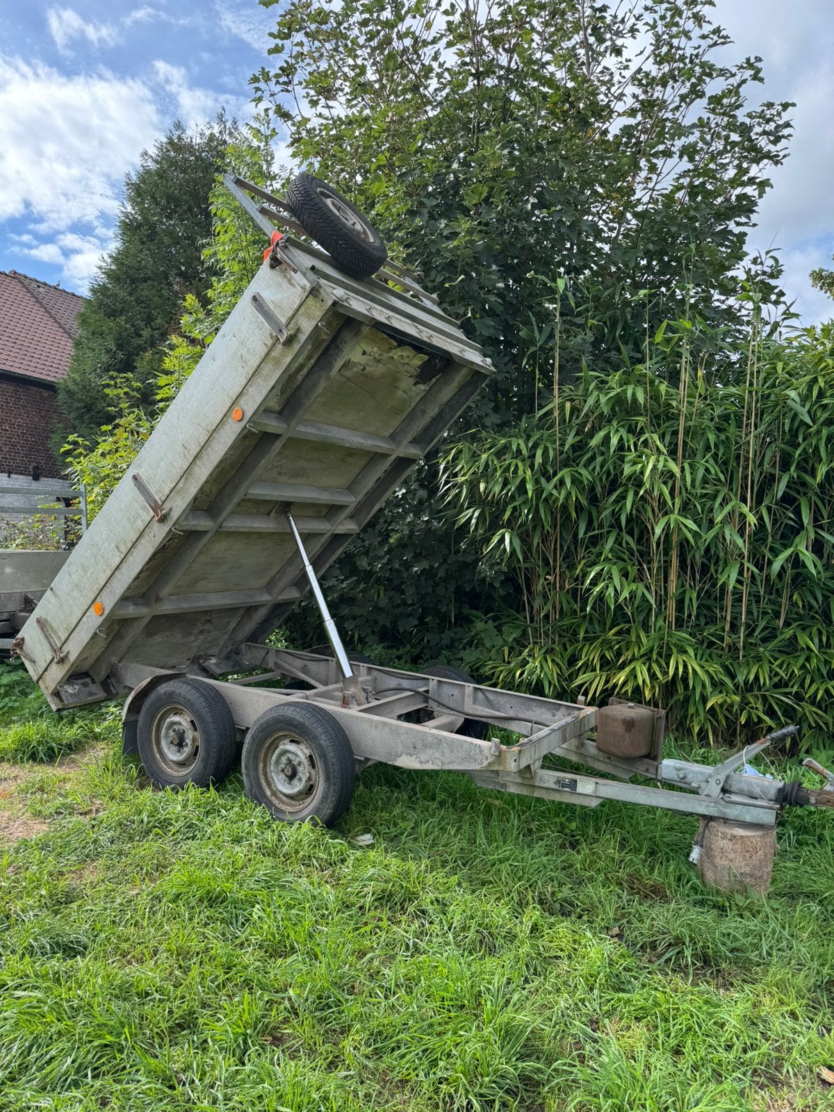 Kiepwagen van 2000 kg, Ophalen, Zo goed als nieuw