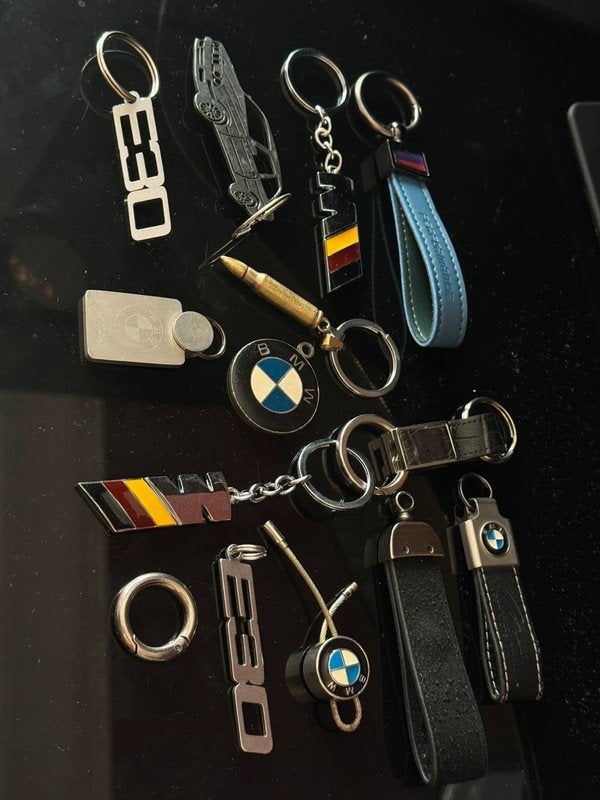 Set BMW E30 vintage 13 sleutelhangers, Verzamelen, Ophalen of Verzenden, Nieuw, Merk