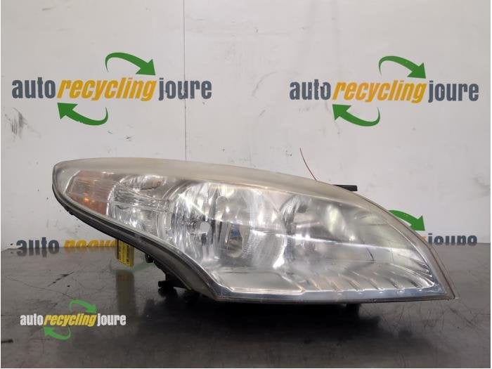 Phare droit d'un Renault Megane, -, Renault, -, 3 mois de garantie