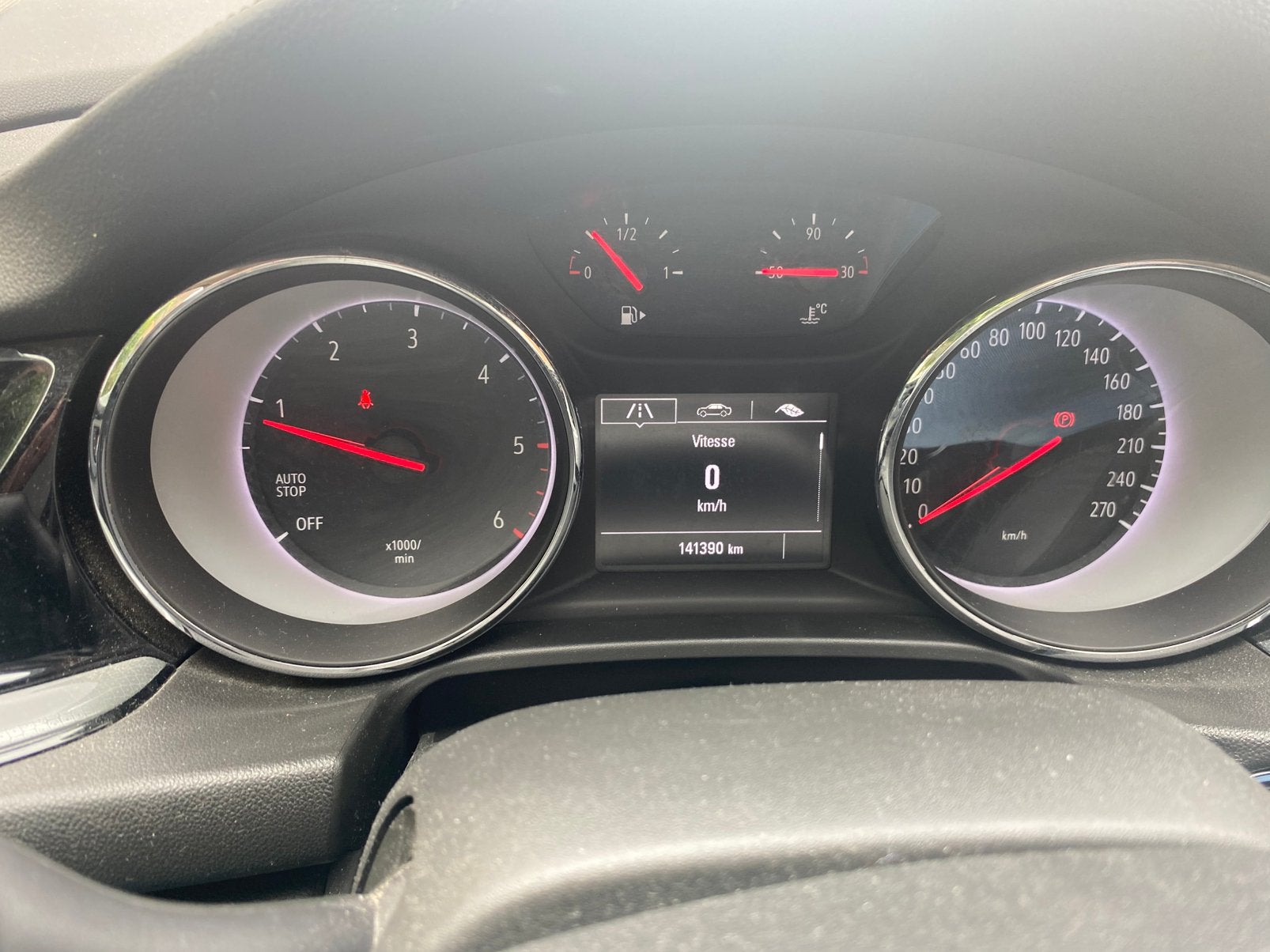 Vends Opel insigna  accidenté, Stof, Particulier, Multifunctioneel stuurwiel, Insignia