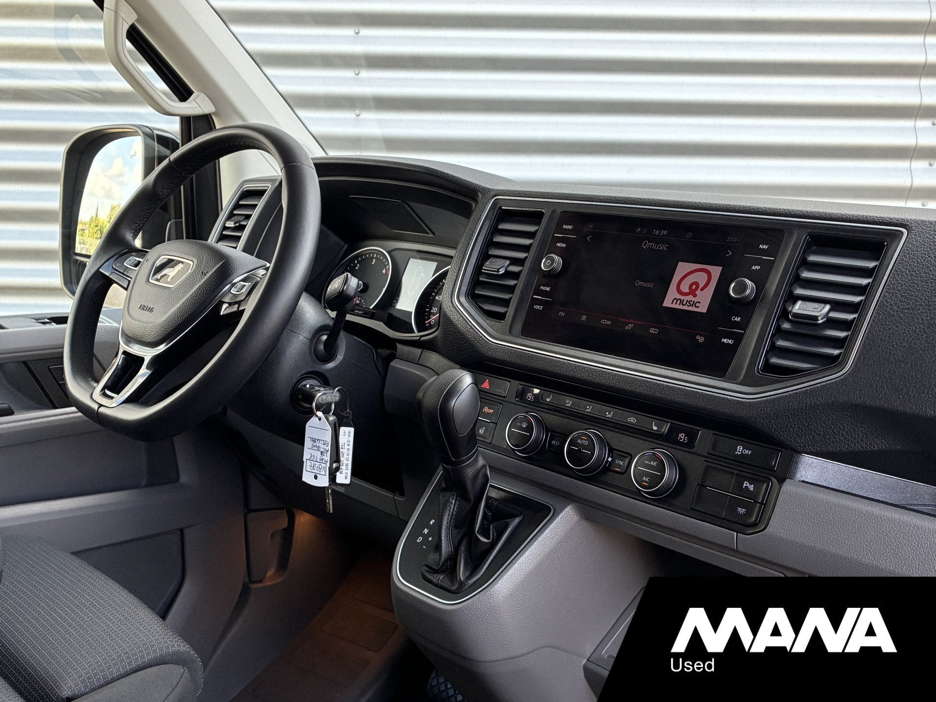 MAN TGE 3.180 L3H3 • Indium Grey • Black Styling Package, Autos, 177 ch, Argent ou Gris, Achat, Euro 6