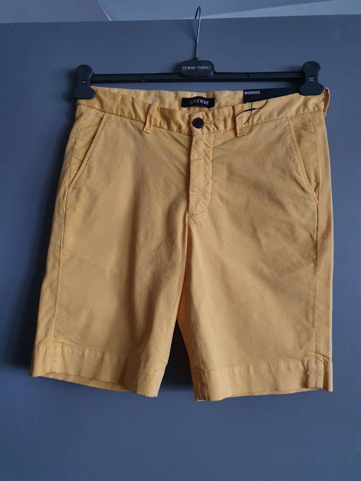 Nieuwe short voor heren van Antwrp maat 30, Enlèvement ou Envoi, Neuf, Jaune, Antwrp