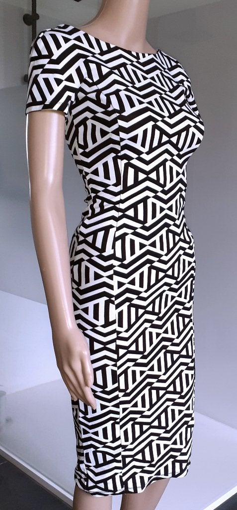 Office jurk zwart wit patroon en open rug Zara XS, Kleding | Dames, Wit, Nieuw, Ophalen of Verzenden, Knielengte