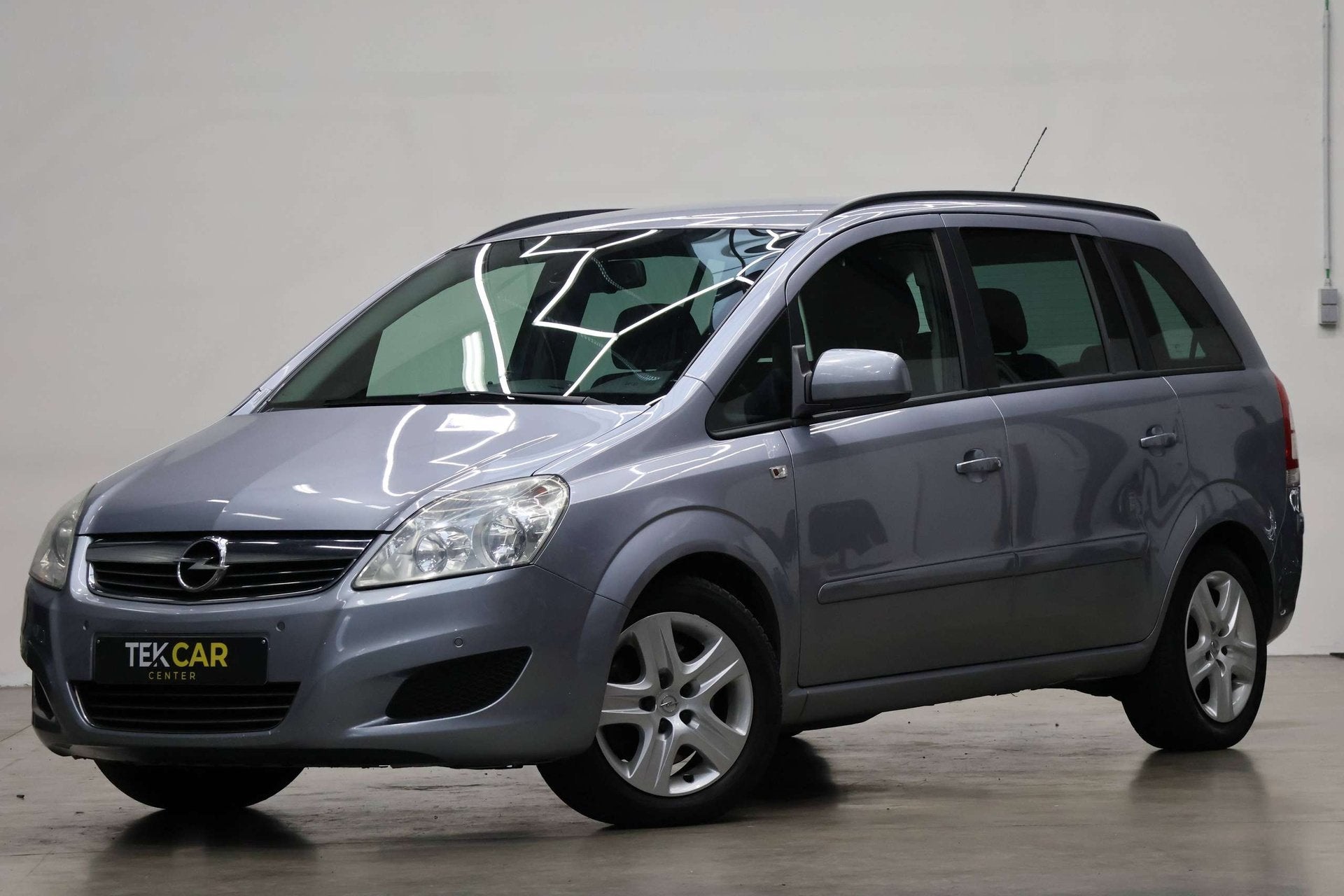 Opel Zafira 1.7 CDTi 7Zit/Trekhaak/PDC 12M Garantie, Auto's, Stof, Gebruikt, Zwart, 1686 cc