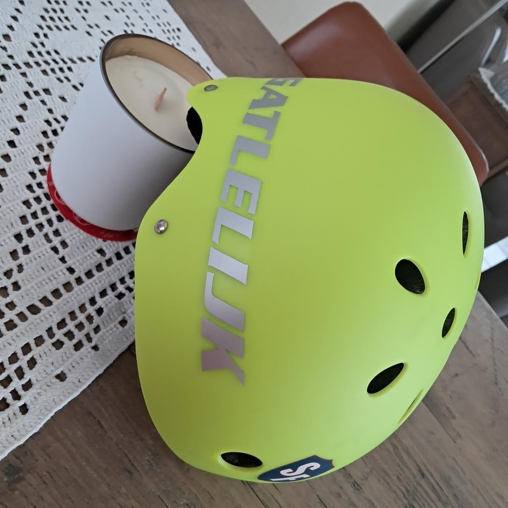 Fluo fietshelm voor kinderen, Ophalen of Verzenden, Zo goed als nieuw, Jongen of Meisje