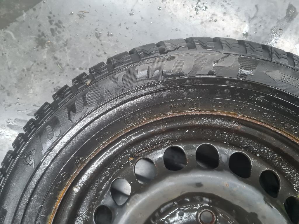 4 banden dunlop 205 65 r15 94T, Auto-onderdelen, Banden en Velgen, Ophalen, Gebruikt, 15 inch, Band(en)