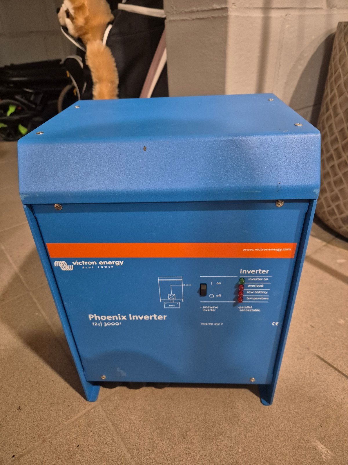 Phoenix inverter 12v 3000 neuf, Bricolage & Construction, Panneaux solaires & Accessoires, Enlèvement, Neuf, Autres types