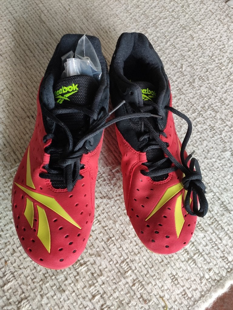 Reebok veldloopschoenen met spikes maat 7, Sport en Fitness, Ophalen of Verzenden, Nieuw, Spikes, Reebok