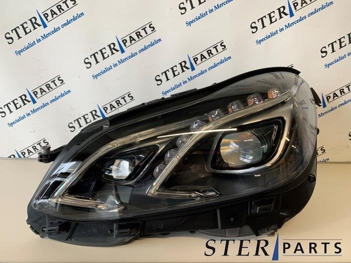 Koplamp links van een Mercedes E-Klasse, 12 maanden garantie, -, Nieuw, Ophalen of Verzenden