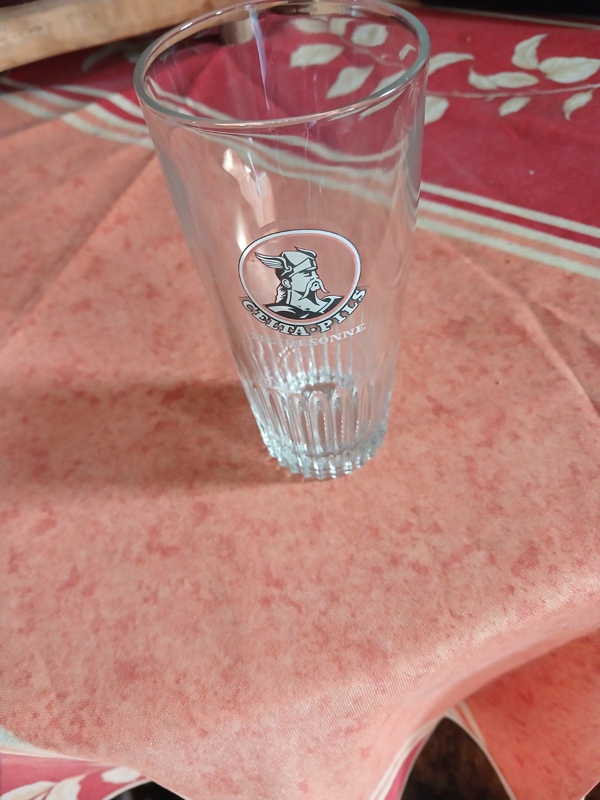 1 glas celta pils  meiresonne, Collections, Enlèvement