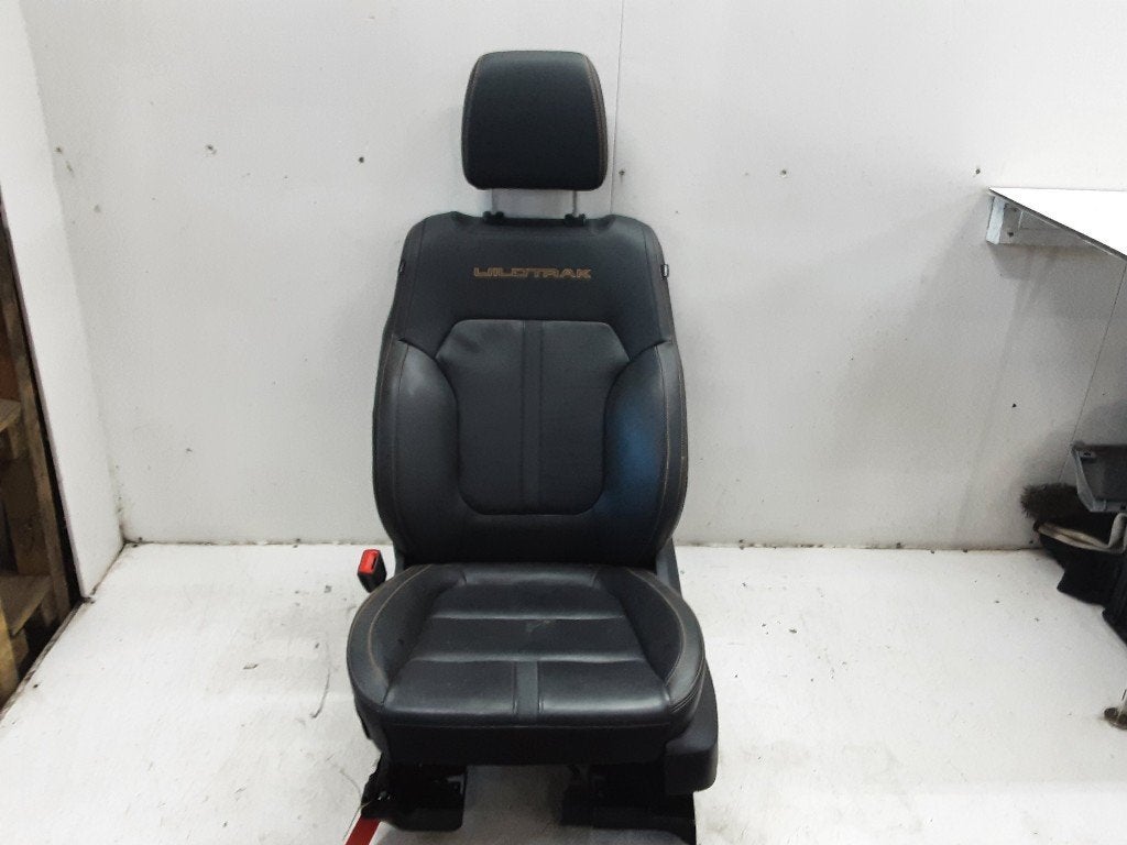 STOEL LINKS VOOR Ford USA Ranger Extended Cab, Super Cab, Gebruikt, Mevr. I. Hauben, Rue de l'Espoir 34 34
4030  GRIVEGNÉE, BE