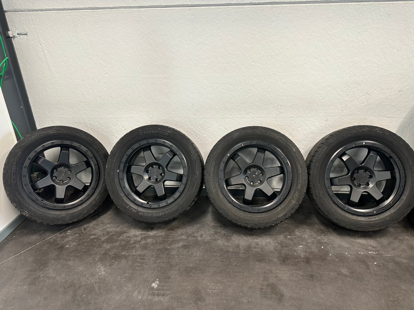 Jantes spécial Rotiform avec pneus 4x4 m+S 285/50/R20, Pneus et Jantes, 4 Saisons, Enlèvement ou Envoi, Utilisé