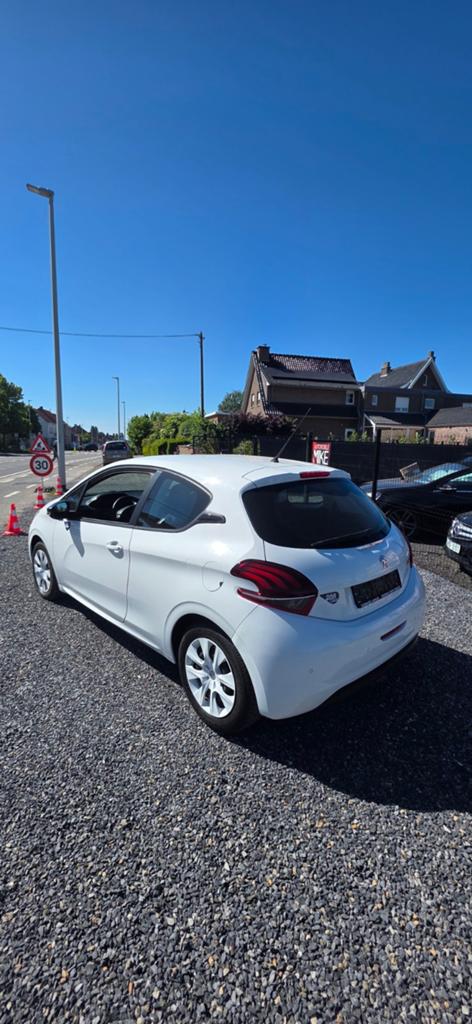 Peugeot 208 1600hdi 2017, Autos, Entreprise, Achat
