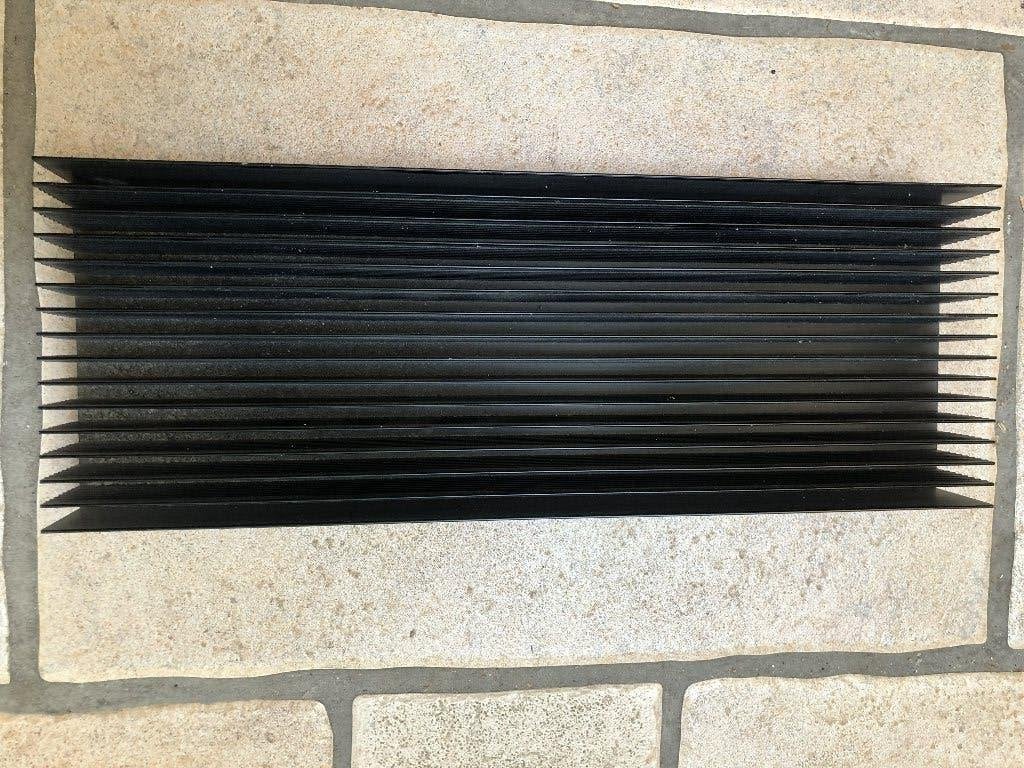 plaque de refroidissement anodisée noire solide, Enlèvement ou Envoi, Comme neuf