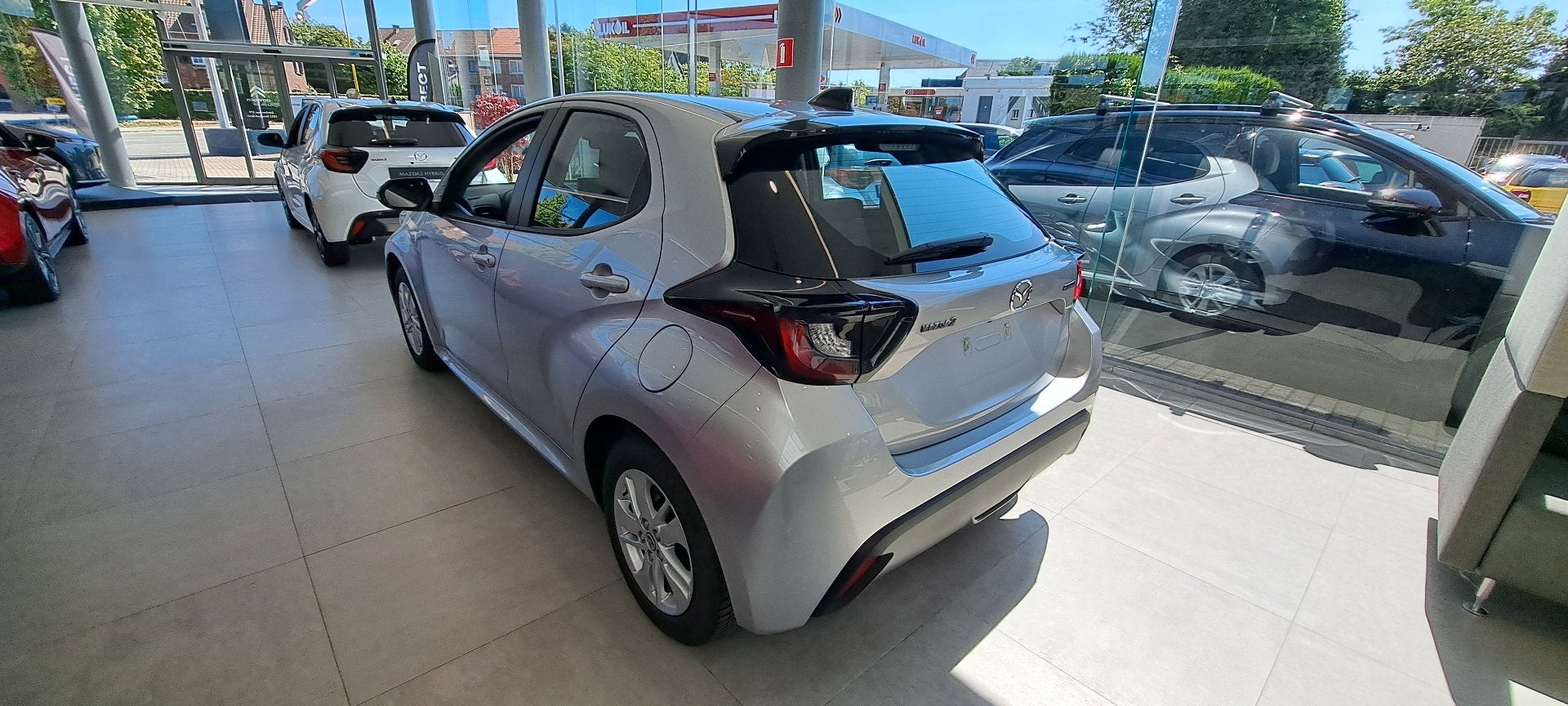 Mazda 2 Hybrid VVT‑i 116 hp Center-line CVT (bj 2025), Automaat, Gebruikt, Overige kleuren, https://public.car-pass.be/vhr/4aaa28b4-76a3-4728-8759-d96acd4eca9f