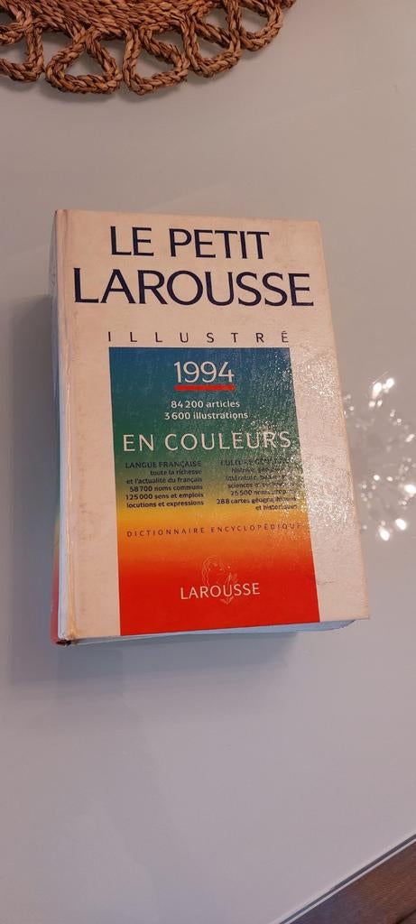 Dictionnaire français Larousse, Livres, Dictionnaires, Enlèvement ou Envoi, Français