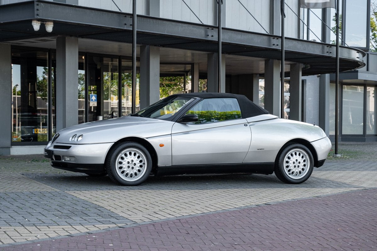 Alfa Romeo Spider 2.0 Twin Spark 16V (bj 1995), Auto's, Alfa Romeo, Gebruikt, 110 kW, Cabriolet, Spider