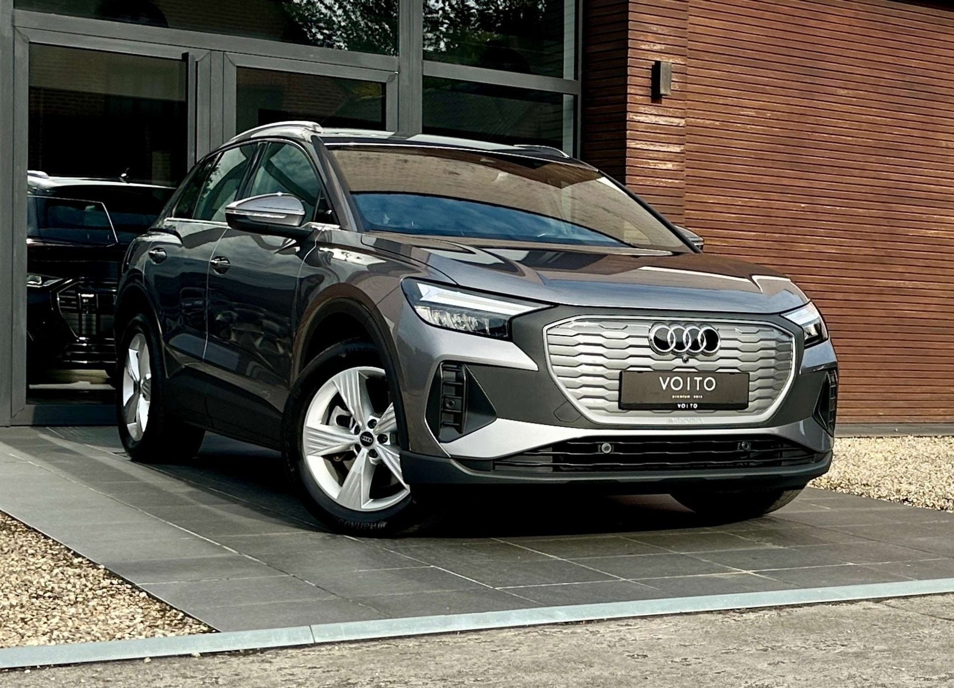 Audi Q4 e-tron Q4 e-Tron 82 kWh 40 CAMERA/ACC/AMBILIGHT/CARP, Auto's, Automaat, Dealer onderhouden, Stof, Gebruikt